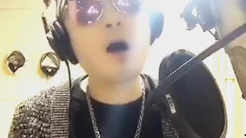 娱乐吃瓜酱唱歌视频  第2张